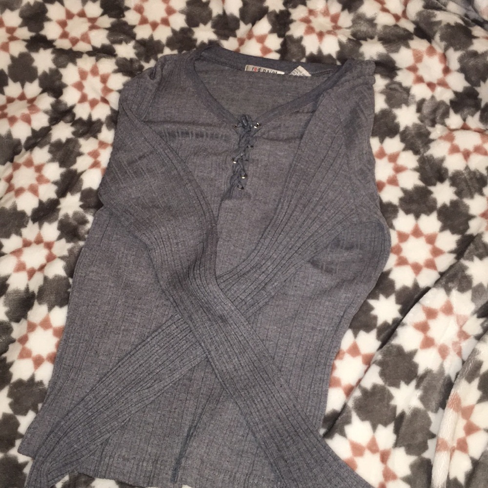 Gray super cute super comfy long sleeve
